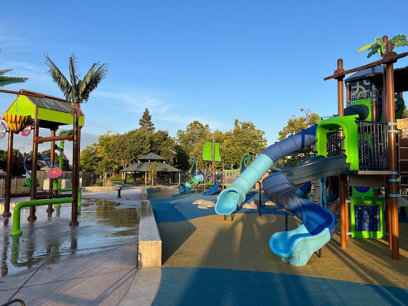 Apolinar Sangalang Park