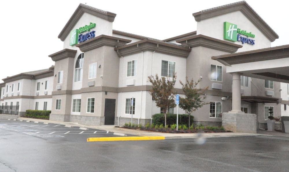 Holiday Inn Express & Suites Jackson by IHG