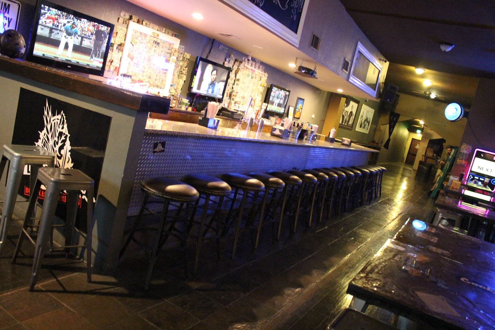 La Cantina