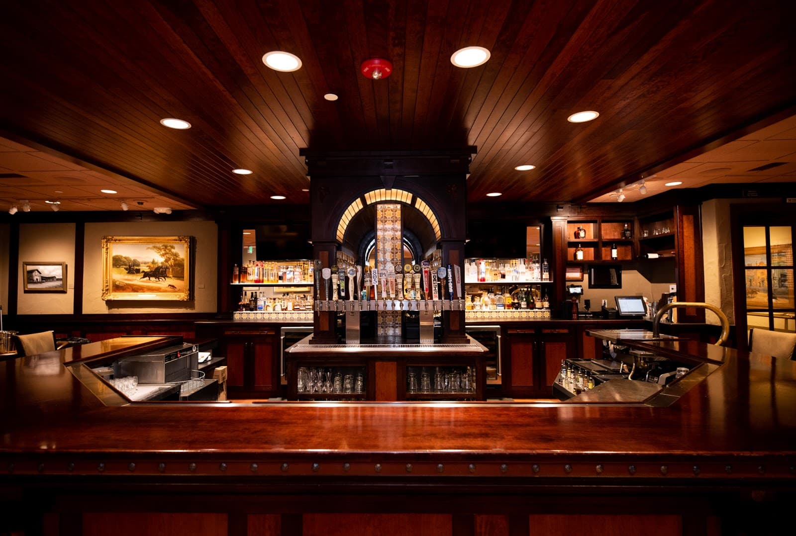 Mission Lounge