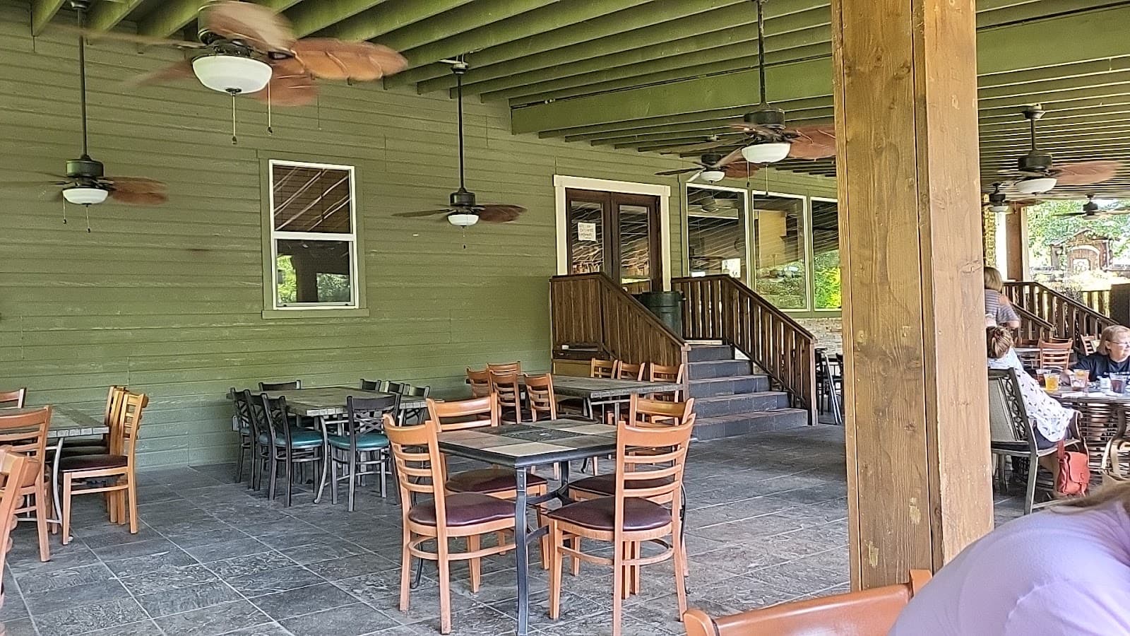 The River's Edge Restaurant